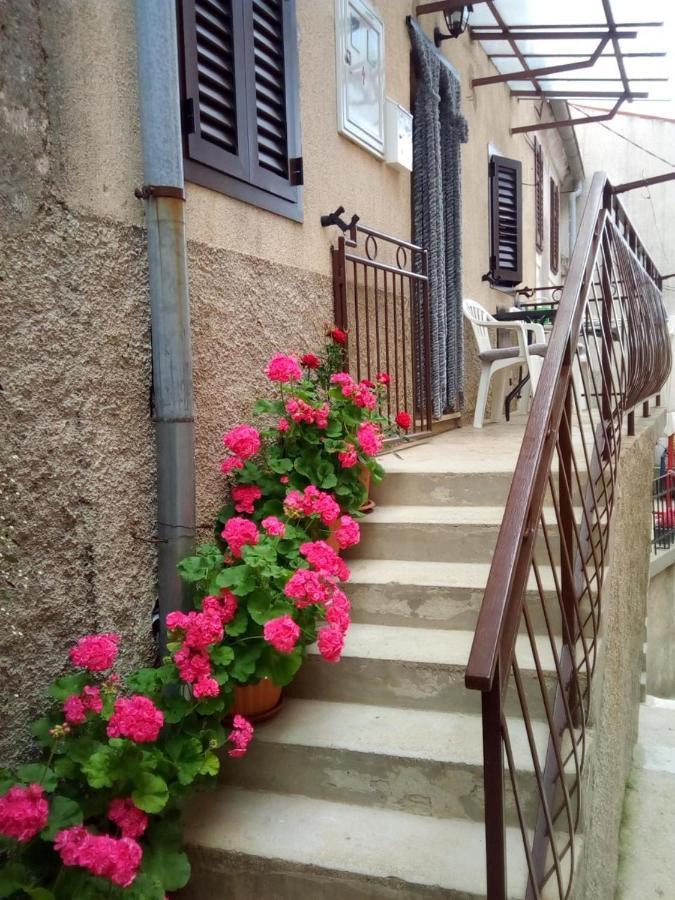 Apartment Nadija Брсеч Экстерьер фото